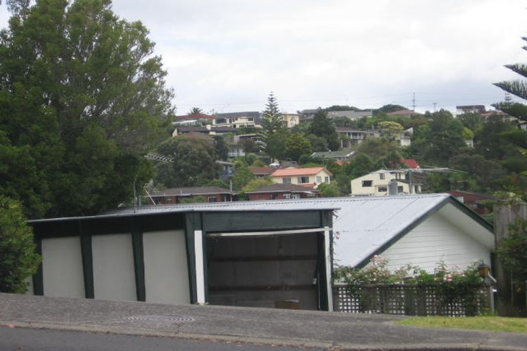 Photo of property in 22 Archers Road, Glenfield, Auckland, 0629