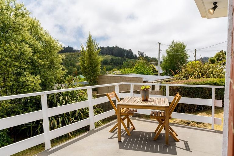 Photo of property in 489 Kaikorai Valley Road, Bradford, Dunedin, 9011