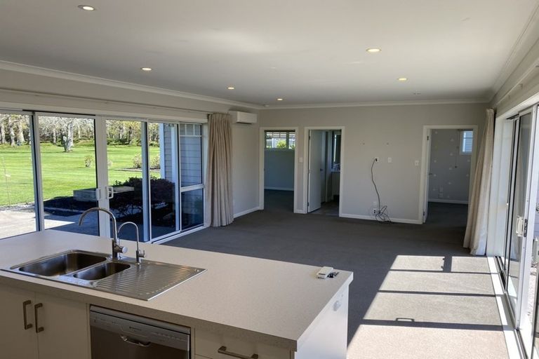 Photo of property in 3 Royal Oaks Lane, Newstead, Hamilton, 3286