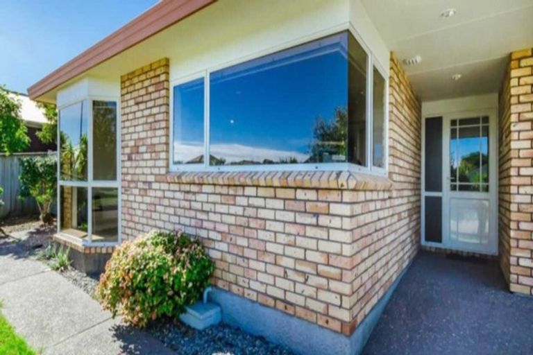 Photo of property in 34 Regent Drive, Paraparaumu Beach, Paraparaumu, 5032