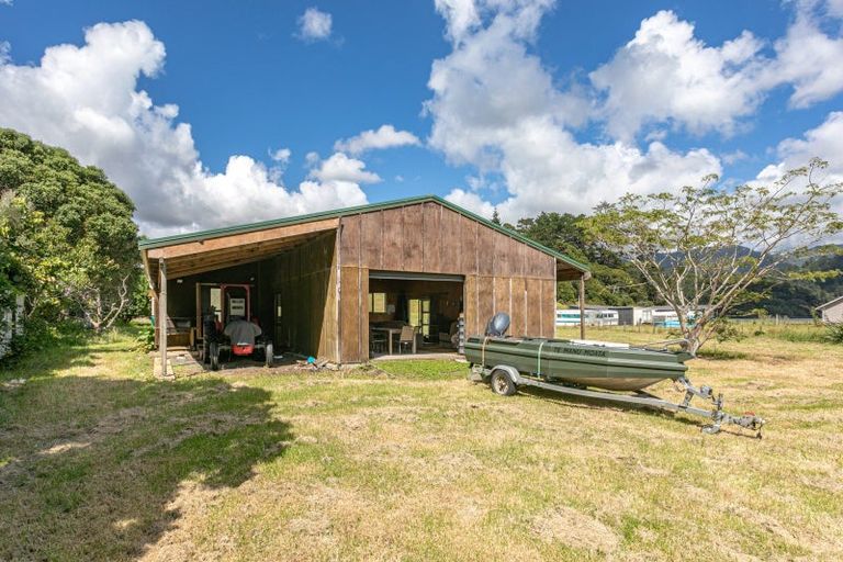 Photo of property in 161 Carey Road, Port Charles, Coromandel, 3584