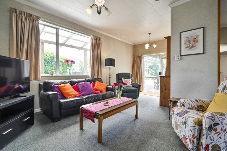 Photo of property in 900 Lyell Street, Akina, Hastings, 4122