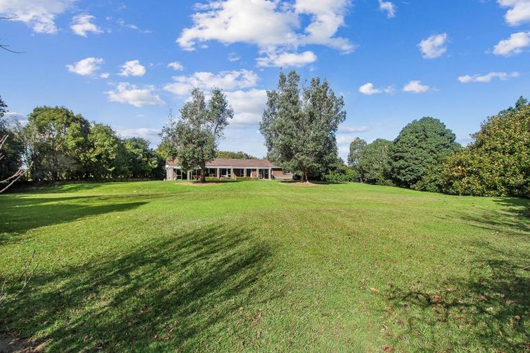 Photo of property in 112a Mcrobbie Road, Kingseat, Papakura, 2580