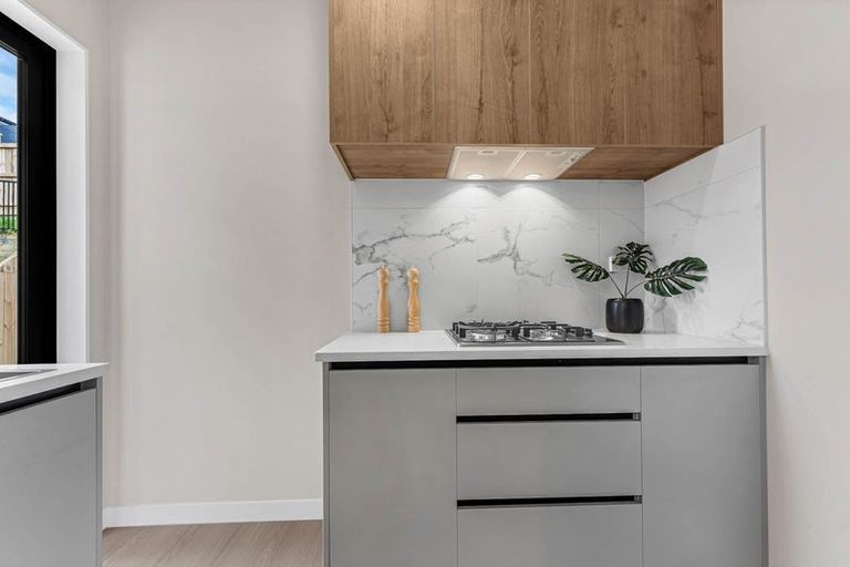 Photo of property in 22 Black Shed Road, Flat Bush, Auckland, 2019