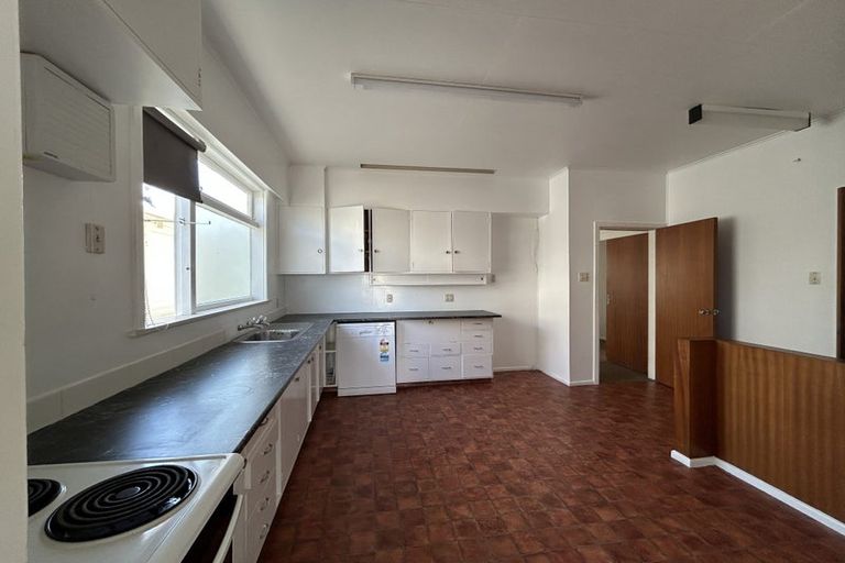 Photo of property in 126 Coutts Street, Kilbirnie, Wellington, 6022