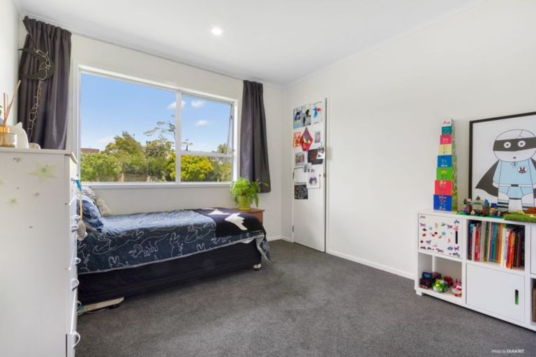 Photo of property in 138 Moire Road, West Harbour, Auckland, 0618
