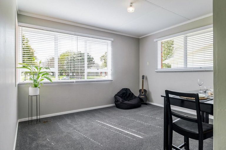 Photo of property in 56 Stillwater Place, Westbrook, Palmerston North, 4412