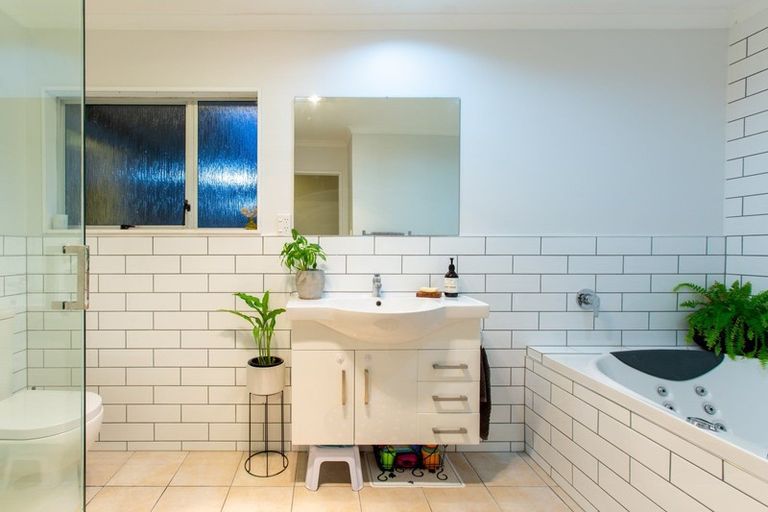 Photo of property in 173 Te Rehunga Road North, Dannevirke, 4972
