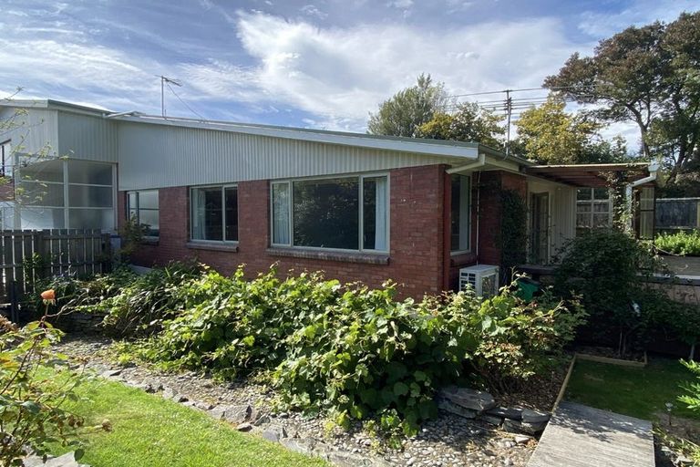 Photo of property in 2/339a Avonhead Road, Avonhead, Christchurch, 8042