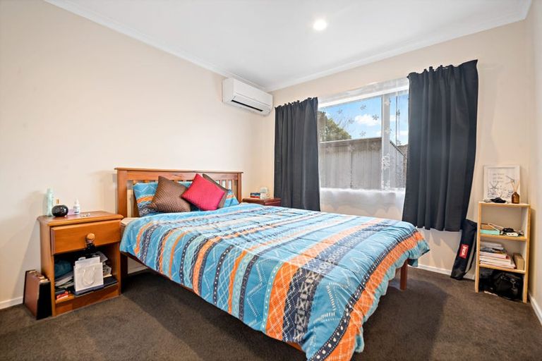 Photo of property in 11 Walter Haddrell Crescent, Flat Bush, Auckland, 2016