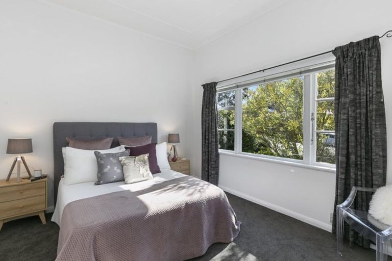 Photo of property in 230 Ohiro Road, Brooklyn, Wellington, 6021