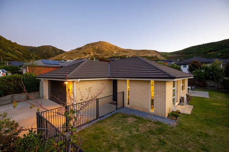 Photo of property in 6 Devenish Place, Atawhai, Nelson, 7010