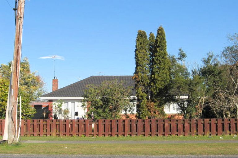 Photo of property in 2/59 Willis Road, Papakura, 2110