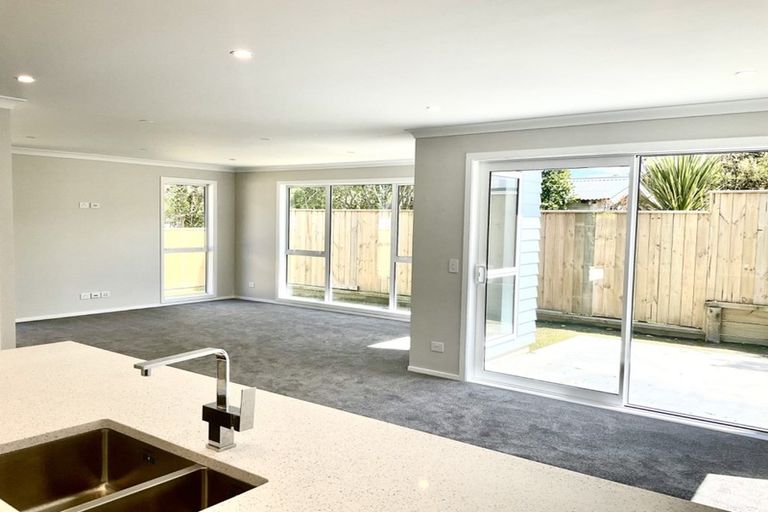 Photo of property in 92a Horoeka Street, Stokes Valley, Lower Hutt, 5019