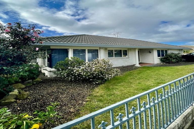 Photo of property in 63 Ngatai Road, Otumoetai, Tauranga, 3110