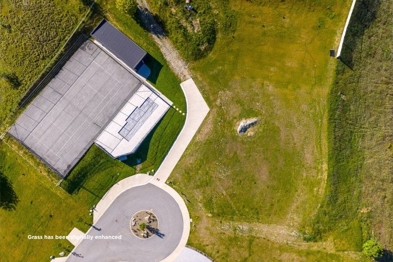 Photo of property in 16 Ranch Terrace, Wanaka, 9382