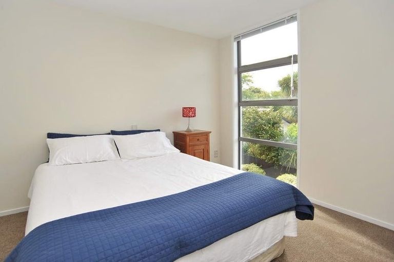 Photo of property in 9b Champion Street, Edgeware, Christchurch, 8013