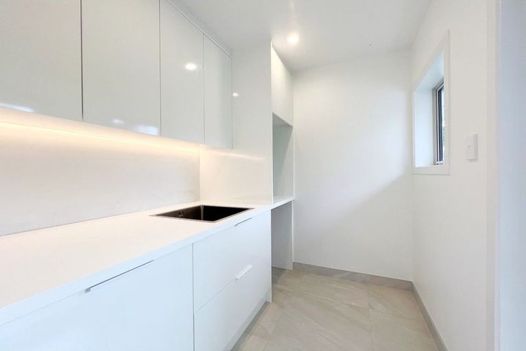 Photo of property in 27 Saint Andrews Terrace, St Andrews, Hamilton, 3200