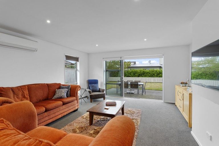 Photo of property in 28 Champagne Avenue, Yaldhurst, Christchurch, 8042