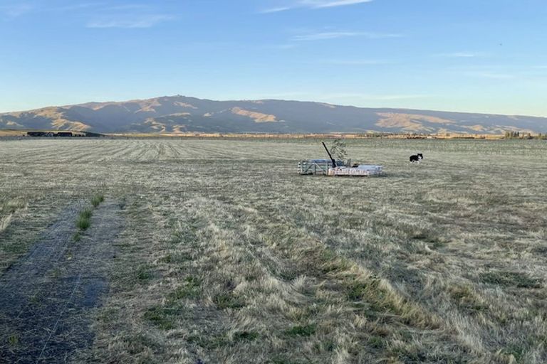 Photo of property in 20 Southern Tor Lane, Springvale, 9393