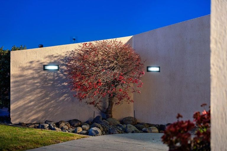 Photo of property in 101 Realm Drive, Paraparaumu, 5032