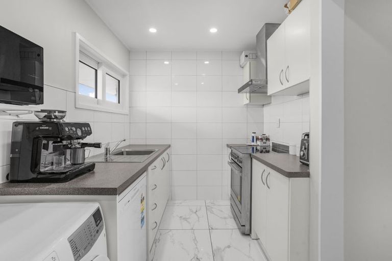 Photo of property in 2/31 Tennyson Street, Petone, Lower Hutt, 5012