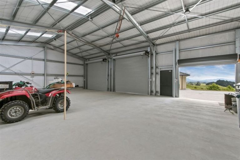 Photo of property in 202b Thompsons Track, Aongatete, 3178