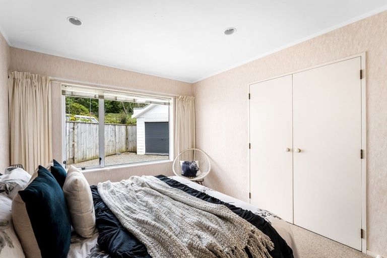 Photo of property in 2/21 Sharpe Crescent, Wainuiomata, Lower Hutt, 5014