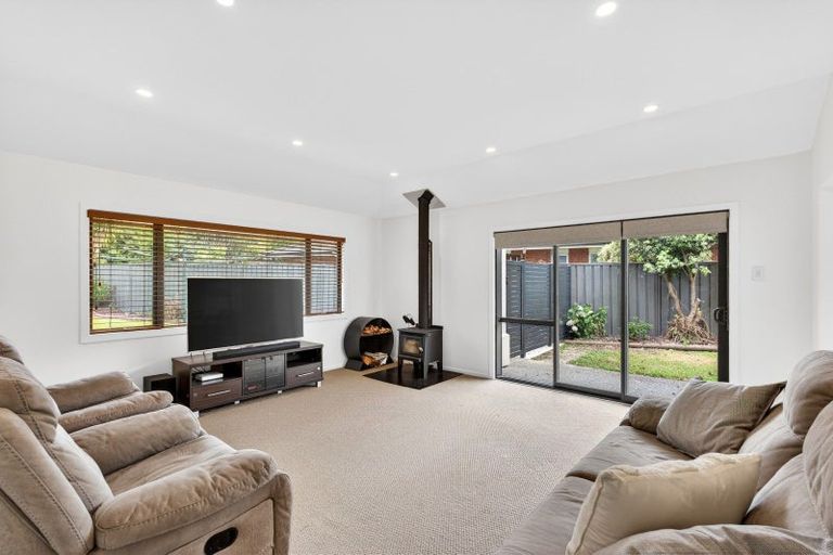 Photo of property in 123 Kent Terrace, Taradale, Napier, 4112