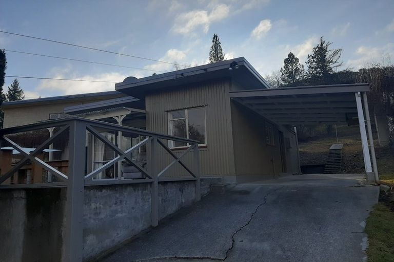 Photo of property in 56 Letts Gully Road, Letts Gully, Alexandra, 9393