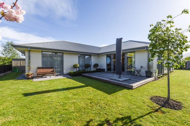 Photo of property in 3 Puketutu Grove, Motueka, 7120