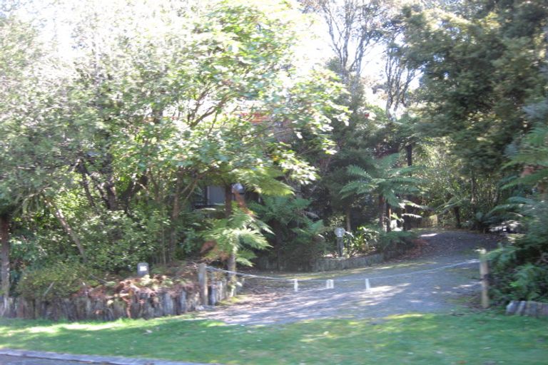 Photo of property in 16 Te Kuru Lane, Pukawa Bay, Turangi, 3381