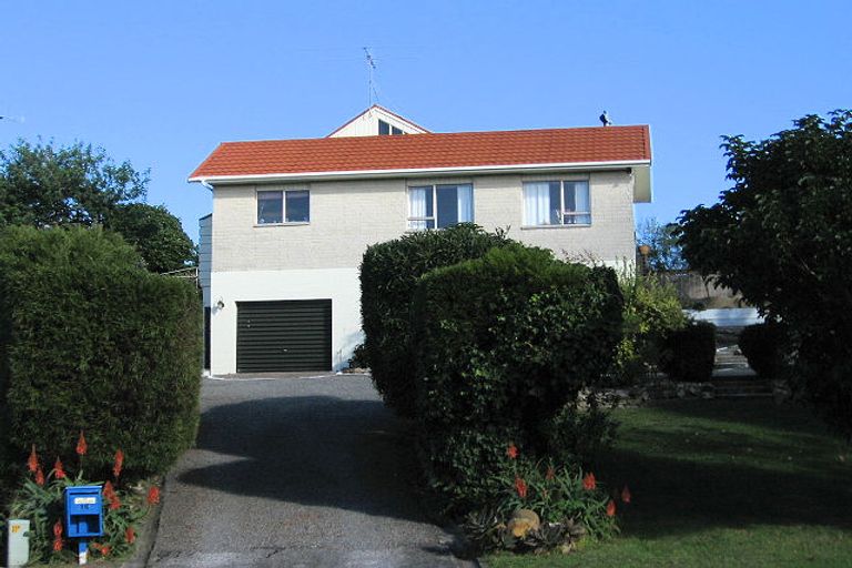 Photo of property in 16 Island View Terrace, Waikanae Beach, Waikanae, 5036