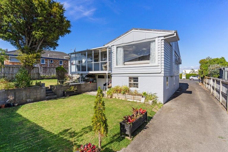 Photo of property in 65 Ridge Road, Howick, Auckland, 2014