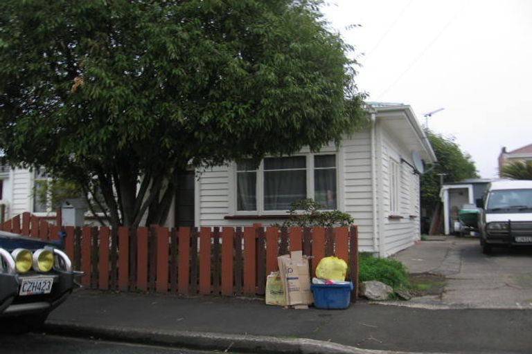 Photo of property in 16 Atkinson Street, South Dunedin, Dunedin, 9012