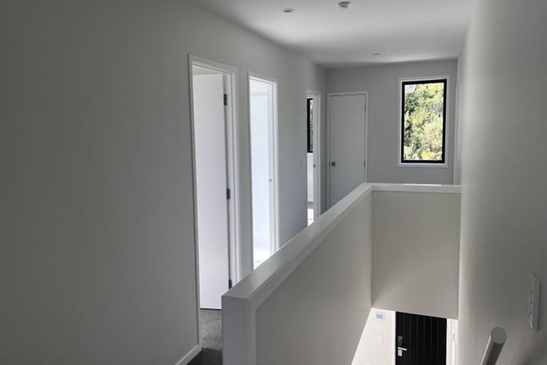 Photo of property in 15b Tiriwa Drive, Massey, Auckland, 0614