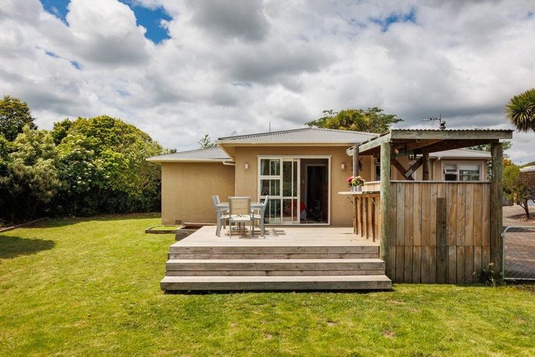 Photo of property in 25 Galway Avenue, Hokowhitu, Palmerston North, 4410