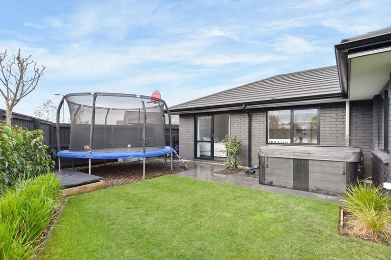 Photo of property in 53 Georgina Street, Marshland, Christchurch, 8083