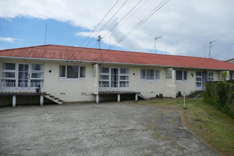 Photo of property in 6 Clare Place, Favona, Auckland, 2024