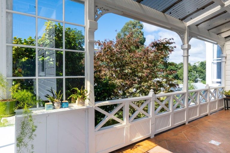 Photo of property in 6 Cameron Road, Bluff Hill, Napier, 4110