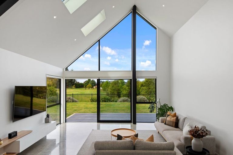 Photo of property in 21 Karere Avenue, Marshland, Christchurch, 8083