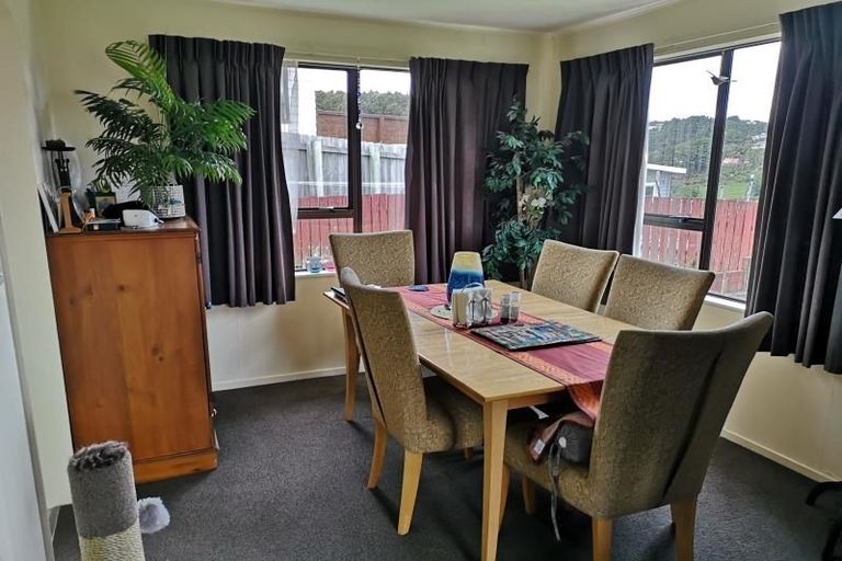 Photo of property in 36 Dominica Crescent, Grenada Village, Wellington, 6037