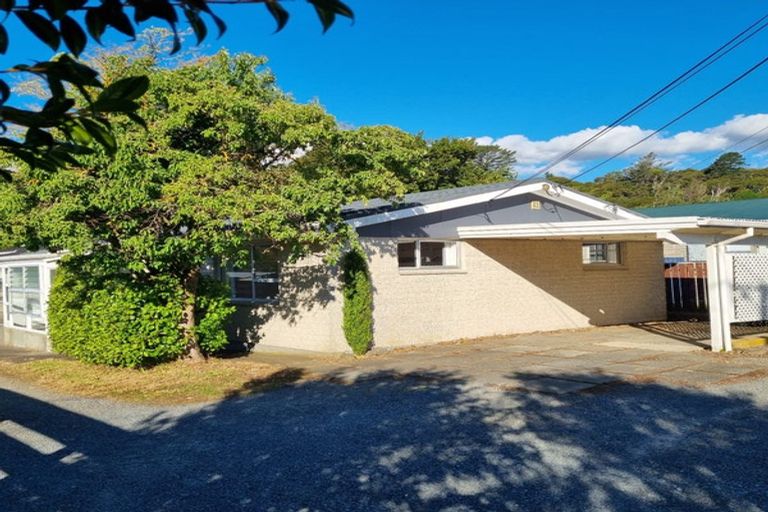 Photo of property in 91a Main Road, Wainuiomata, Lower Hutt, 5014