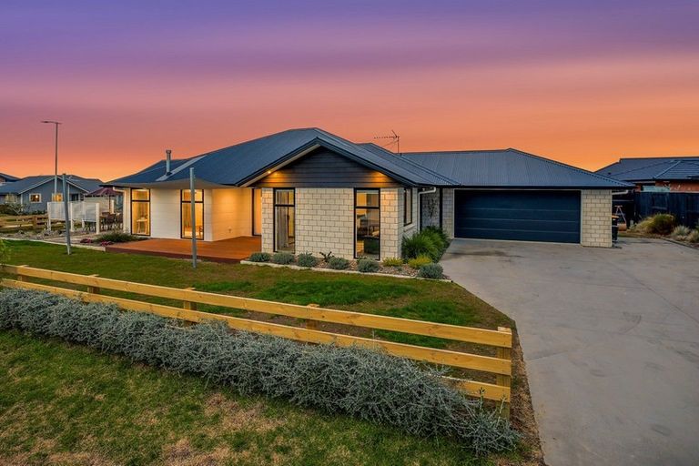 Photo of property in 5 Oak Ridge Drive, Te Awamutu, 3800