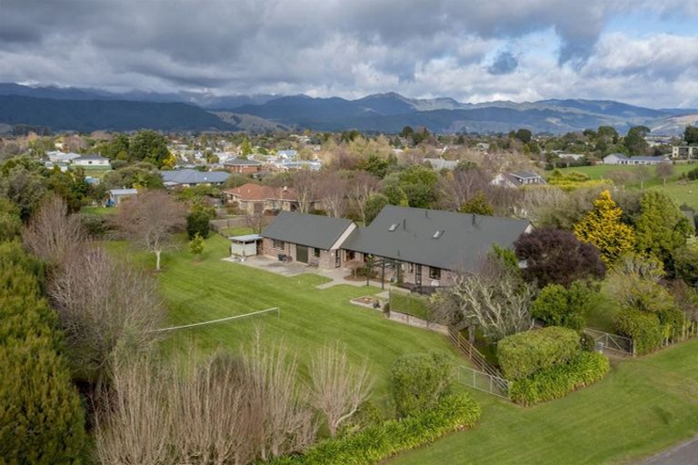 Photo of property in 46 Gordon Place, Levin, 5510