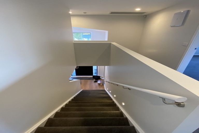 Photo of property in 105 Silverstream Road, Crofton Downs, Wellington, 6035