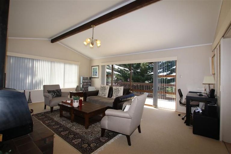 Photo of property in 80 Velma Road, Hillcrest, Auckland, 0627