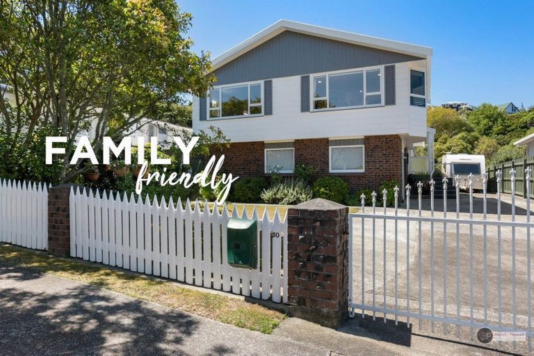 Photo of property in 30 Viewmont Drive, Harbour View, Lower Hutt, 5010