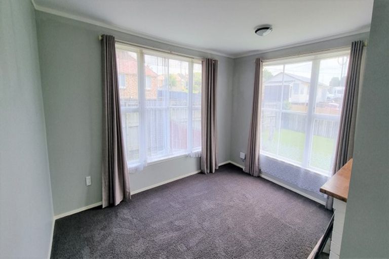 Photo of property in 10 Herewini Street, Meremere, Mercer, 2474