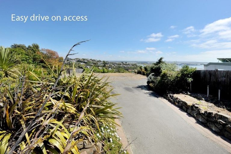 Photo of property in 4 Margot Lane, Mount Pleasant, Christchurch, 8081